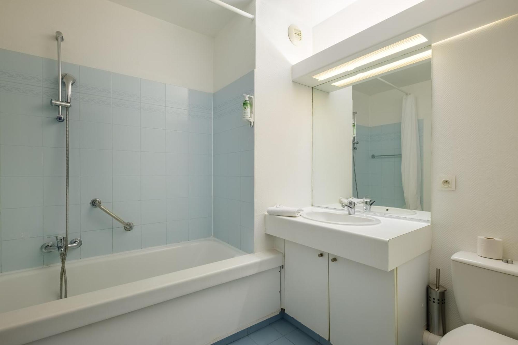 Residhotel Villa Maupassant Κάννες Εξωτερικό φωτογραφία