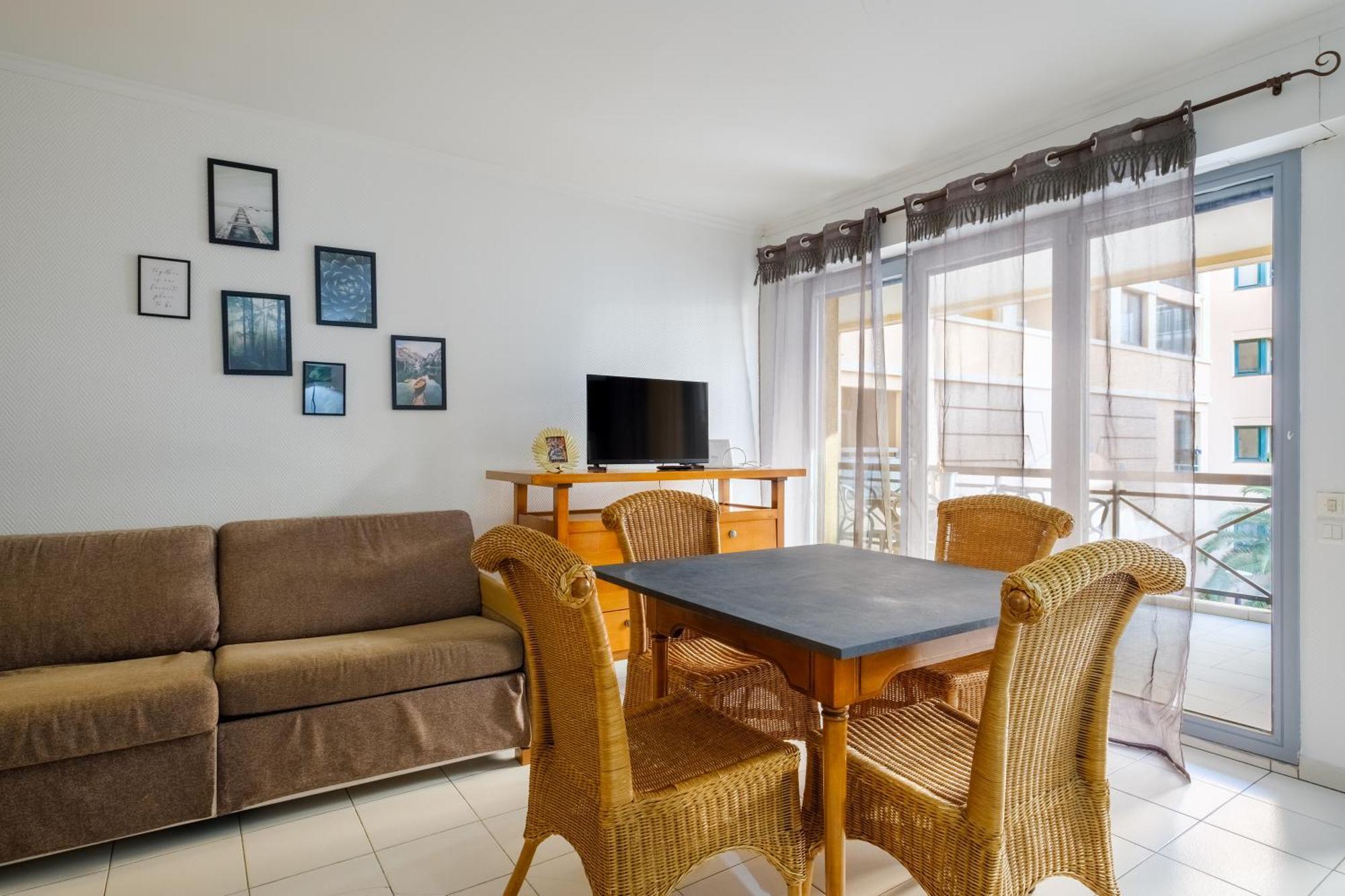Residhotel Villa Maupassant Κάννες Εξωτερικό φωτογραφία