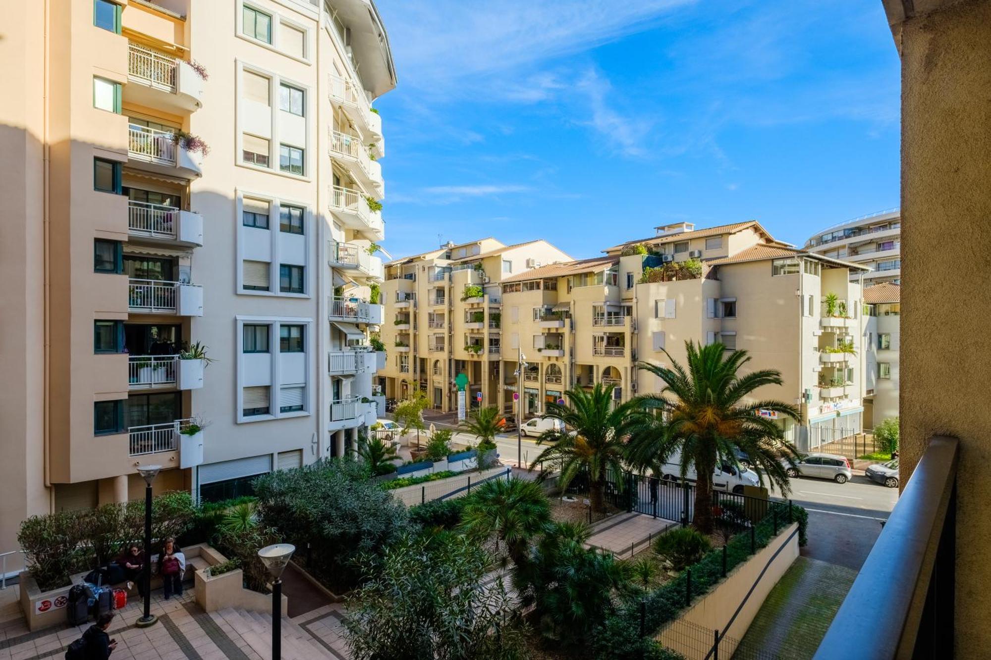 Residhotel Villa Maupassant Κάννες Εξωτερικό φωτογραφία